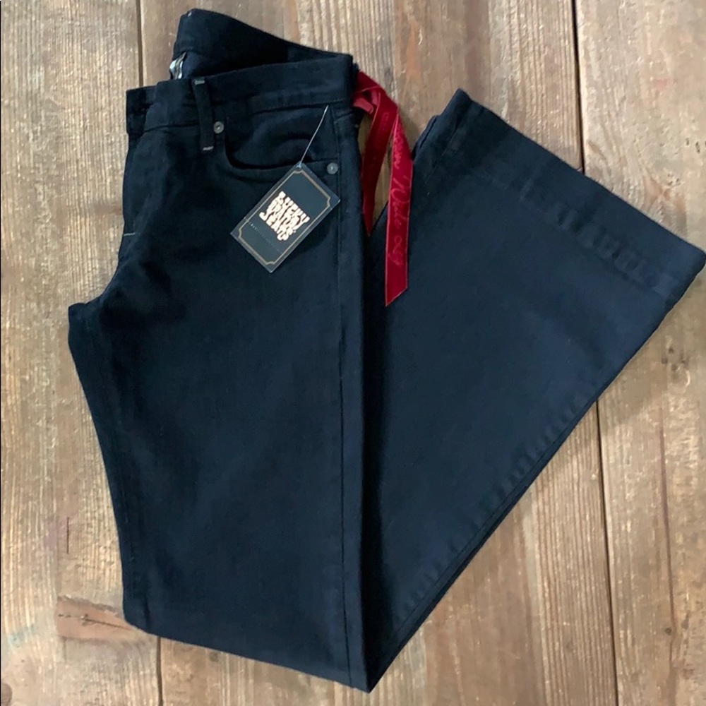 NWT Black Lucky Jeans size 6/28- Midrise Wide leg!